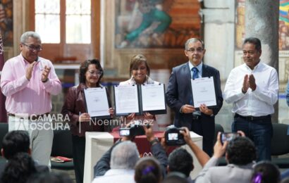 Gobierno firma convenio para nueva crear  Universidad Rosario Castellanos