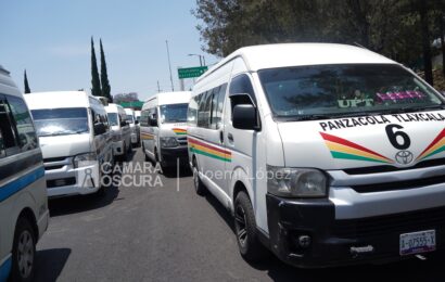 Gobierno de Tlaxcala atiende transportistas tras protesta pacífica