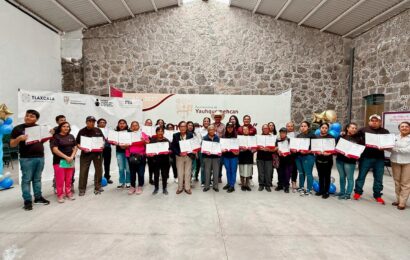 ITEA entregan certificados a jóvenes por esfuerzo educativo