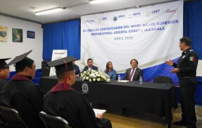 Entrega de certificados a Personas Privadas de la Libertad