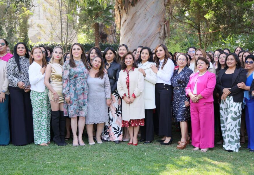 Madres trabajadoras del Poder Judicial reciben homenaje por su labor