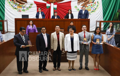 Presea 50 años por la educación al servicio del pueblo