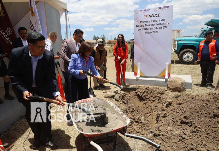 Colocan primera piedra Neuce México en Tlaxcala