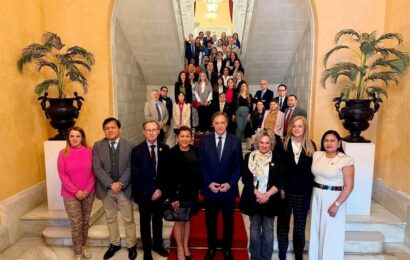 Cooperación parlamentaria contra el hambre impulsa la Senadora Ana Lilia Rivera