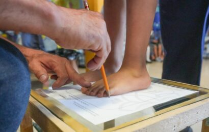 Plantillas ortopédicas gratuitas mejoran salud escolar en Tlaxcala