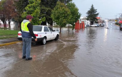 Lluvia en Calpulalpan provoca afectaciones y moviliza a Protección Civil
