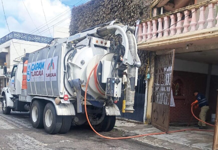 Ayuntamiento de Tlaxcala refuerza desazolve para prevenir inundaciones