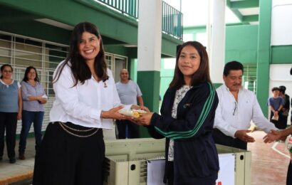 Comparte Hambre Cero 2025 promueve la solidaridad estudiantil