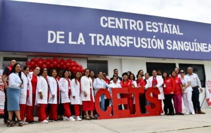 Reconocen a donantes voluntarios de sangre