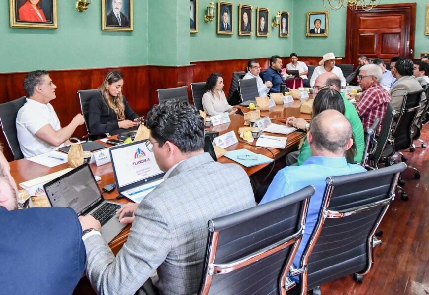 Alfonso Sánchez García evalúa avances urbanos y sociales