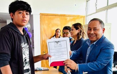 Plaza Comunitaria en Apizaco impulsa inclusión educativa