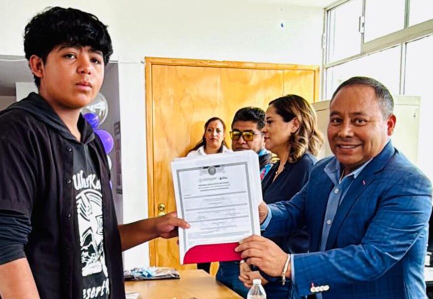 Plaza Comunitaria en Apizaco impulsa inclusión educativa