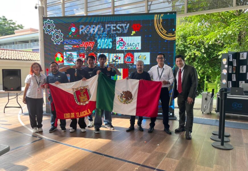 Estudiantes tlaxcaltecas ganan Robofest 2025 con talento en robótica