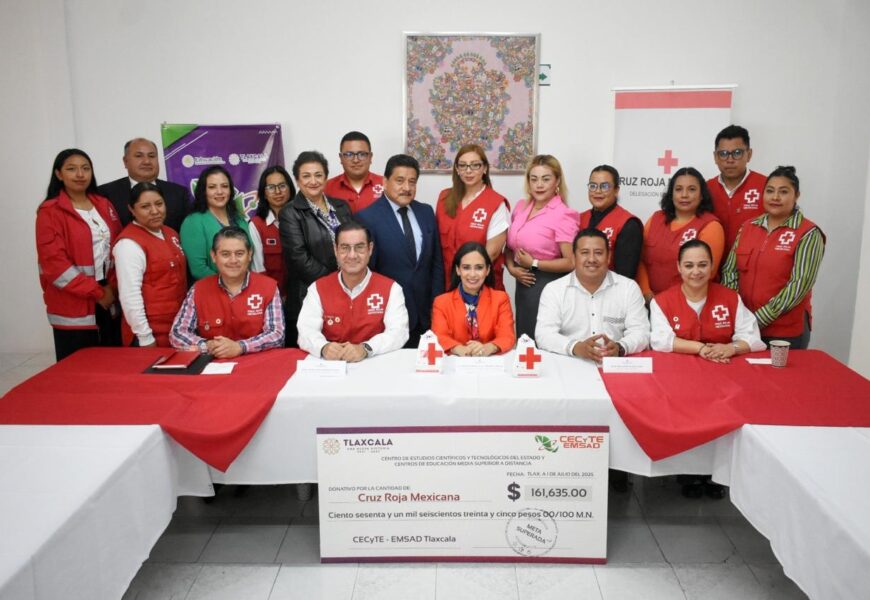 CECyTE-EMSaD entrega donativo a Cruz Roja como parte de la colecta 2025