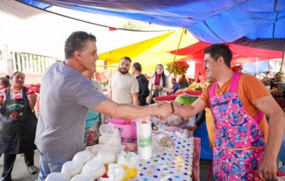 Alfonso Sánchez recorre mercado La Joya y escucha a locatarios