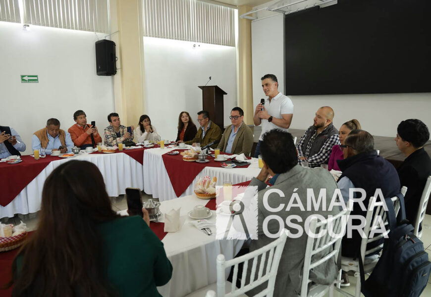 Alfonso Sánchez reconocen labor de periodista en Tlaxcala