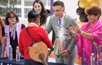 Alfonso Sánchez celebró la graduación del internado José Amarillas