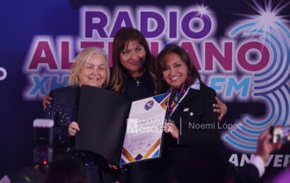 Presentan nuevo concepto de la emisora Radio Altiplano