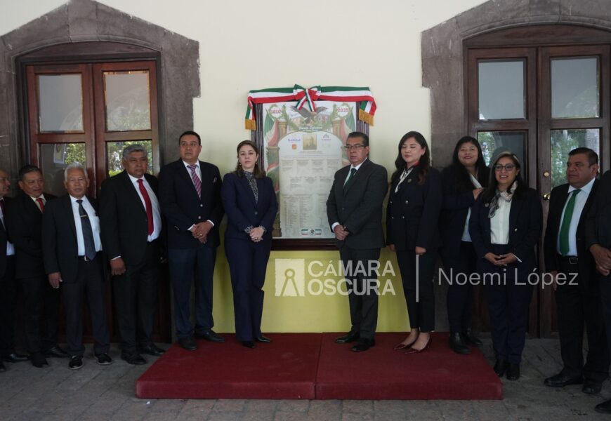 Instala Ayuntamiento de Tlaxcala bando de fiestas patrias