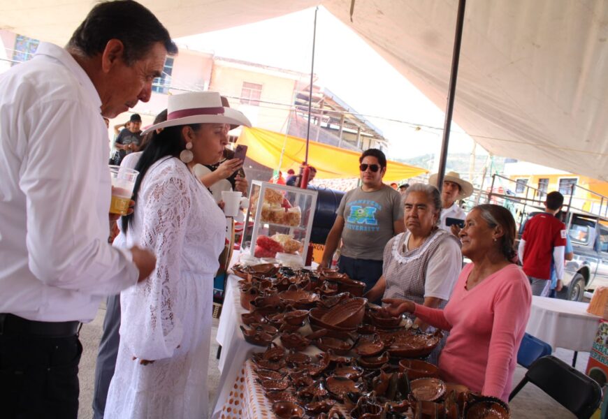 Primera Feria Cultural en La Trinidad Tenexyecac