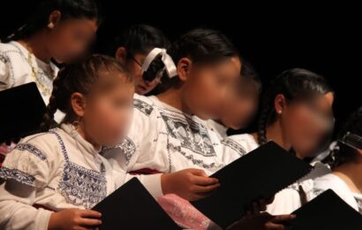 Niñas y niños de Ixtenco fortalecen el Yühmu en radio comunitaria