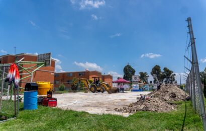 Construcción de techumbre en Apizaco