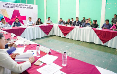 Alfonso Sánchez García encabeza Asamblea AAMTLAX