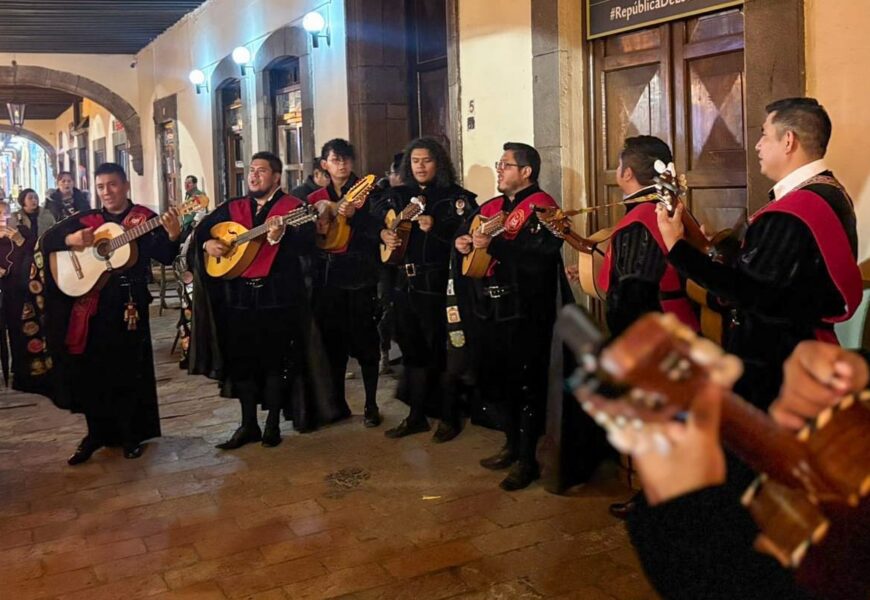 Callejoneada Virreinal en Tlaxcala reúne música, cultura y turismo Callejoneada Virreinal en Tlaxcala reúne música, cultura y turismo
