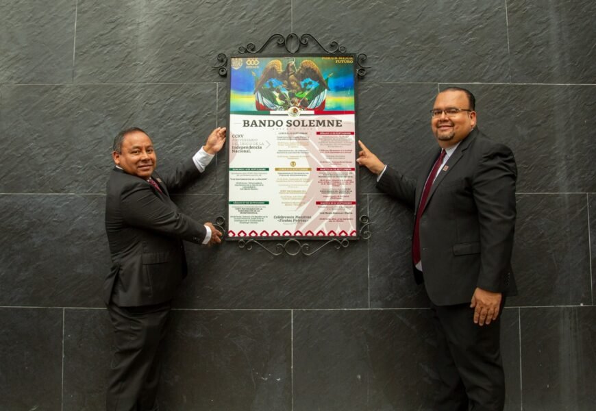 Apizaco inicia festejos del mes patrio Apizaco inicia festejos del mes patrio