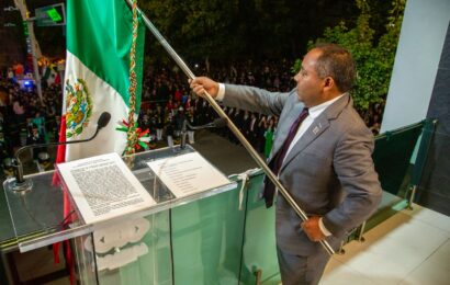 Grito de Independencia en Apizaco celebra la unidad