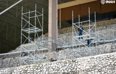 Zona Arqueológica de Cacaxtla recibe mantenimiento