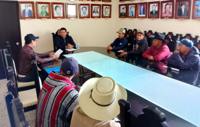 El Movimiento Antorchista en Ranchería Pocitos entrega pliego petitorio