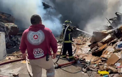 Incendio en recicladora de San Isidro