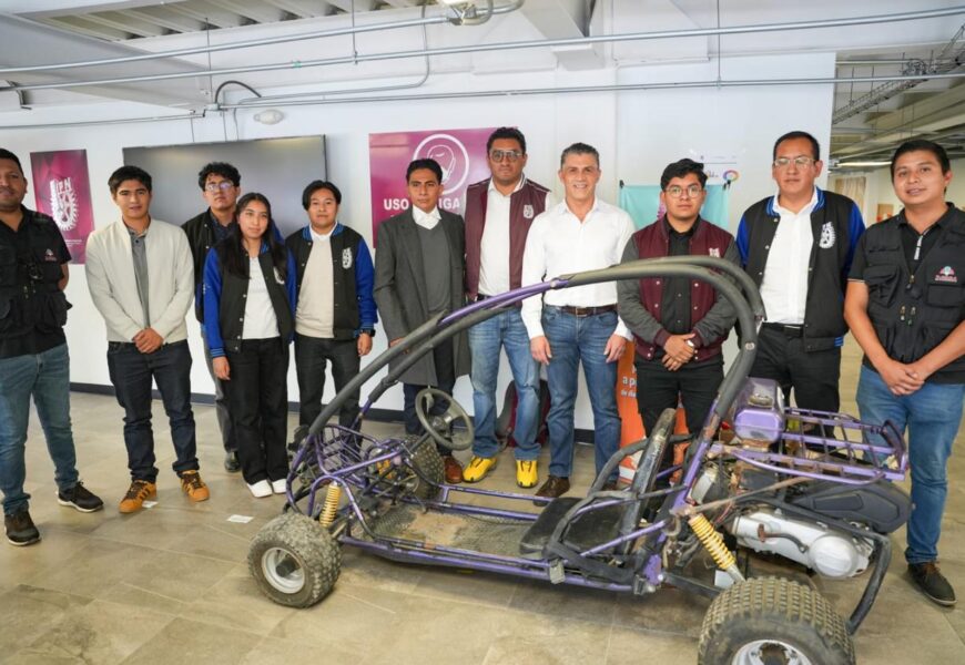 Alfonso Sánchez dona buggy a jóvenes del IPN para impulsar la innovación