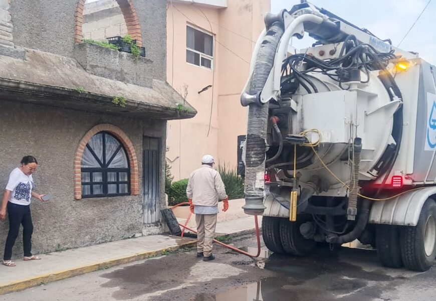 Mantenimiento del drenaje en Tlaxcala evita riesgos Mantenimiento del drenaje en Tlaxcala evita riesgos