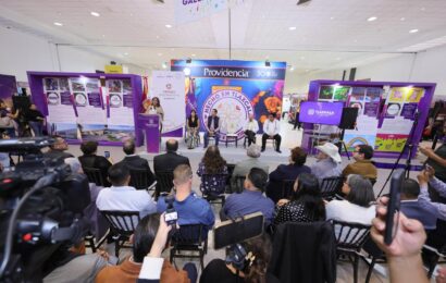 Lorena Cuéllar inaugura Expo Hecho en Tlaxcala