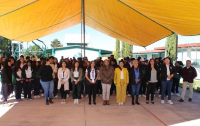 Realizan taller de Prevención del embarazo  en Atlangatepec