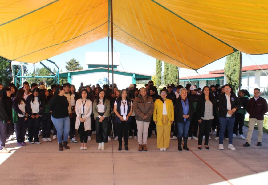 Realizan taller de Prevención del embarazo  en Atlangatepec