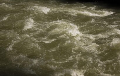 Ojos de agua exposición sobre identidad y memoria en galería Munive