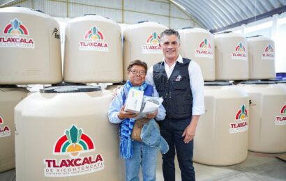 Entrega de tinacos Tlaxcala respalda a familias vulnerables