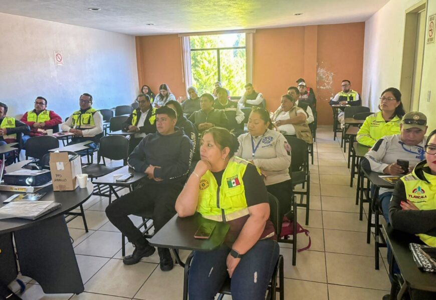 Tlaxcala refuerza prevención de riesgos con capacitación