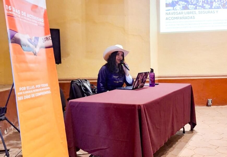 Ayuntamiento de Tlaxcala promueve taller de redes sociales seguras