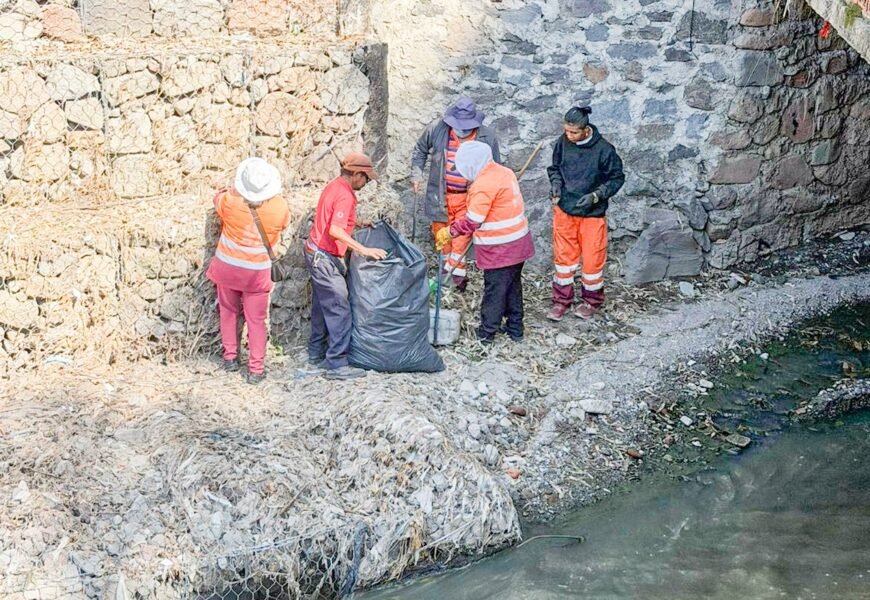 Gobierno de Alfonso Sánchez García realiza faena integral en Atempan