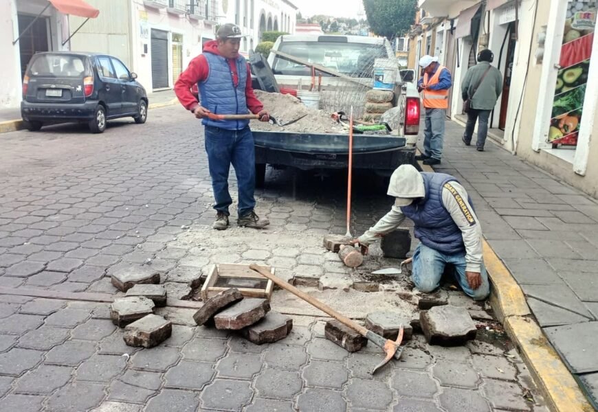 Renivelación de adoquines en calle Allende mejora imagen urbana