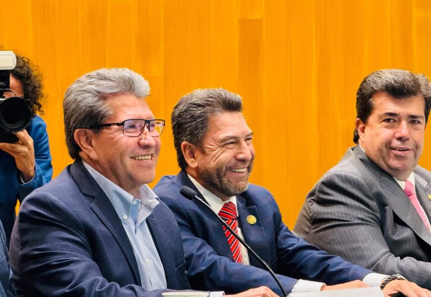 Primer Informe de Ray Vázquez recibe respaldo federal