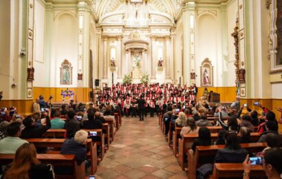 Navidad Mágica 2025 inicia con concierto coral