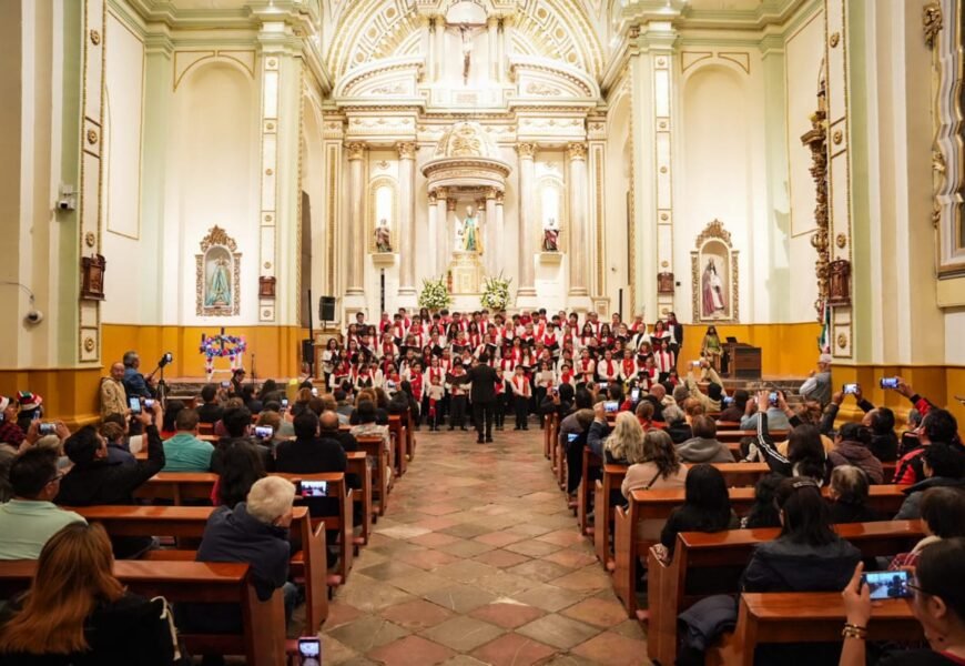 Navidad Mágica 2025 inicia con concierto coral