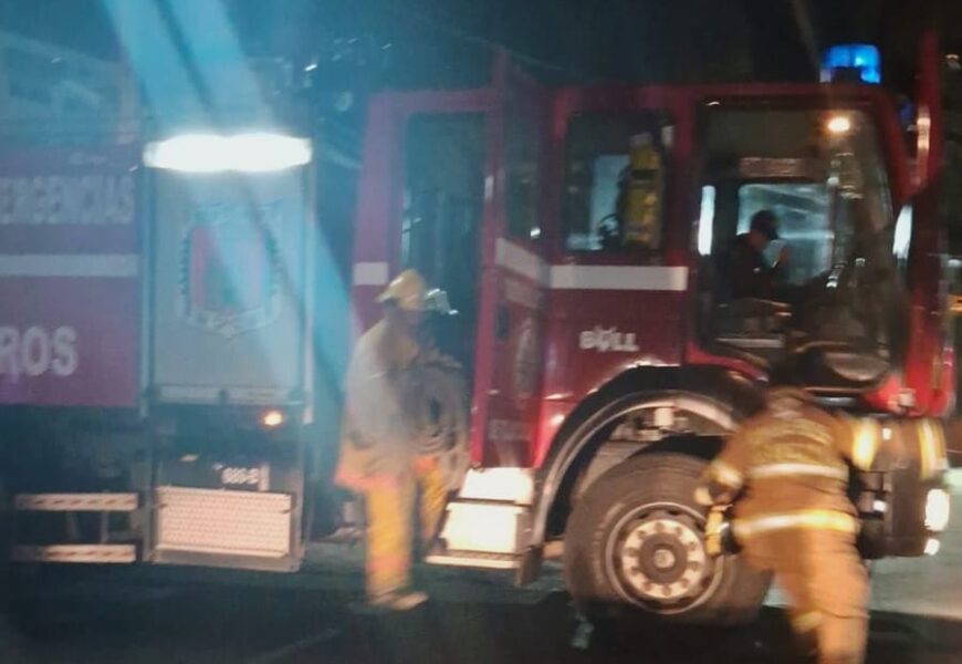 Incendio en Santa María Acuitlapilco activa emergencia