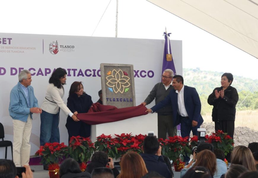 Colocan primera piedra de la nueva Unidad del Icatlax en Tlaxco