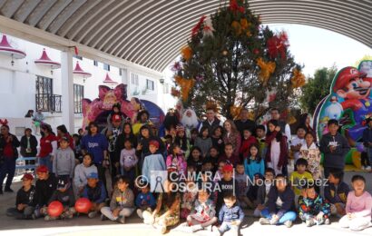 Alfonso Sánchez lleva la magia de los Reyes magos a comunidades Alfonso Sánchez lleva la magia de los Reyes magos a comunidades